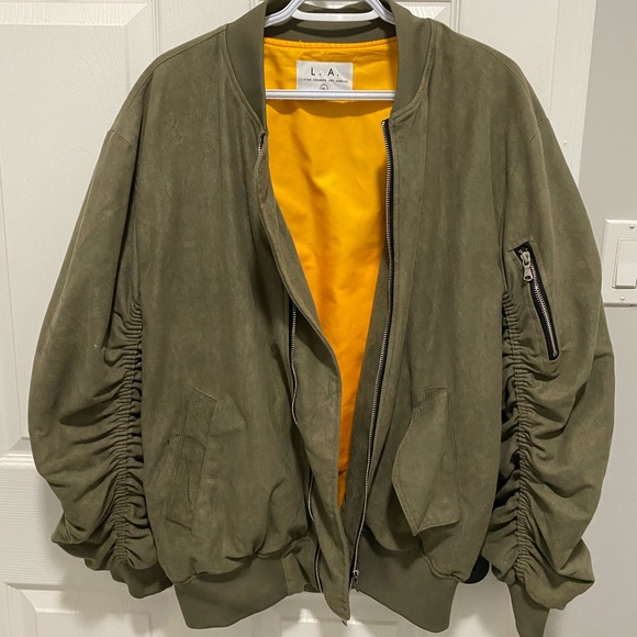 G-STAR, LEVI’S, Helly Hanson, REPRESENT Jean Jackson, lifted Anchors Bombers - Picture 5 of 6